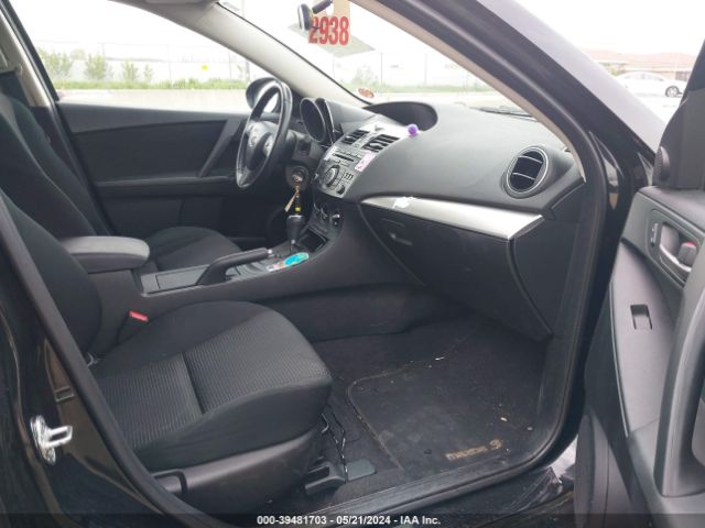 Photo 4 VIN: JM1BL1L7XC1676047 - MAZDA MAZDA3 