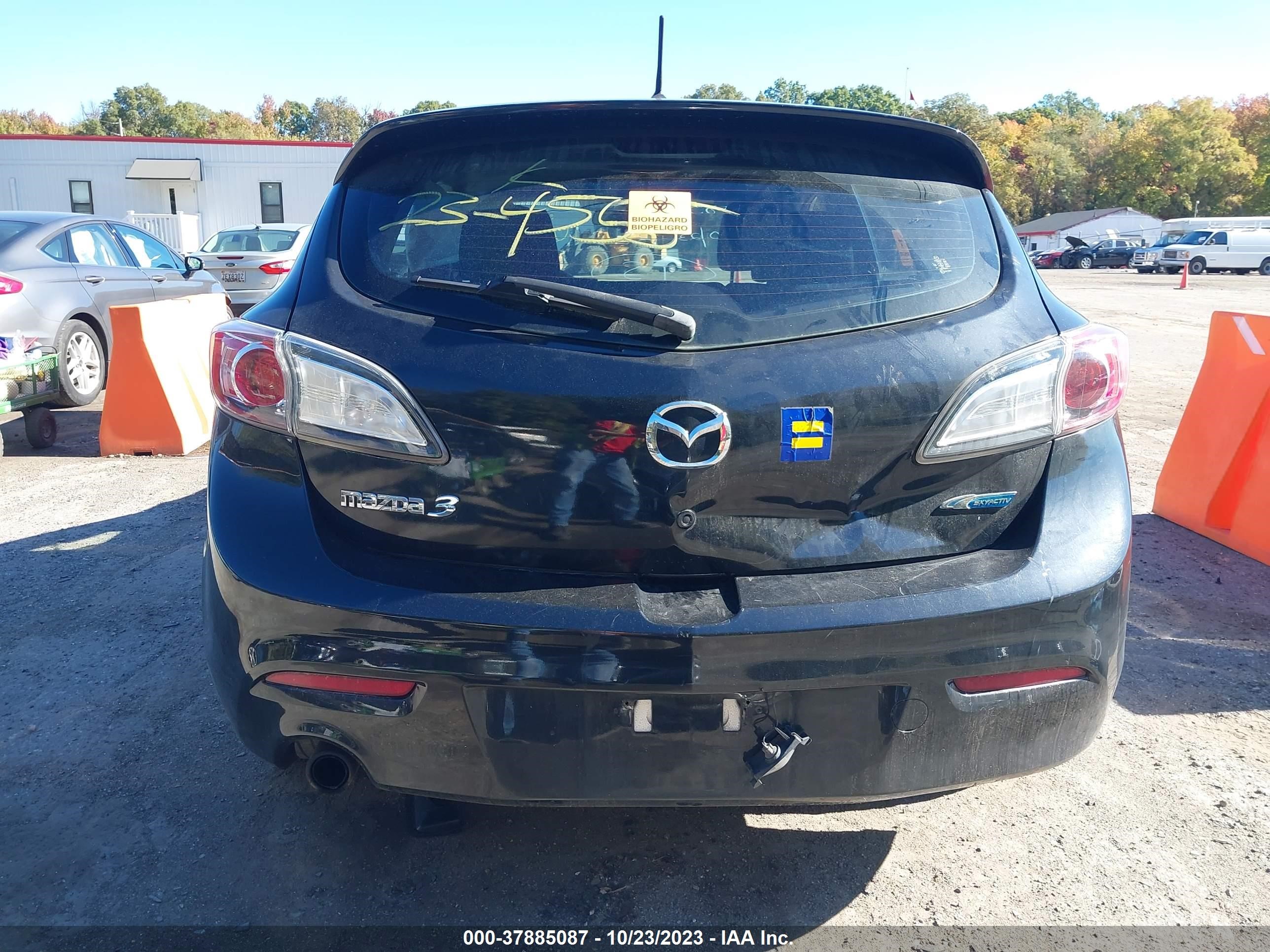 Photo 15 VIN: JM1BL1L81C1588402 - MAZDA 3 