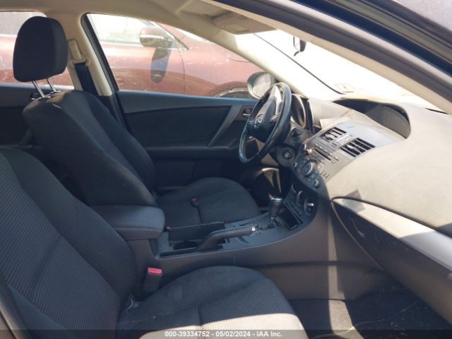 Photo 4 VIN: JM1BL1L82C1615705 - MAZDA MAZDA3 