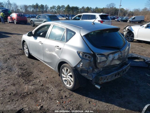 Photo 2 VIN: JM1BL1L82C1700494 - MAZDA MAZDA3 