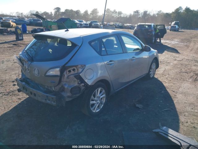 Photo 3 VIN: JM1BL1L82C1700494 - MAZDA MAZDA3 