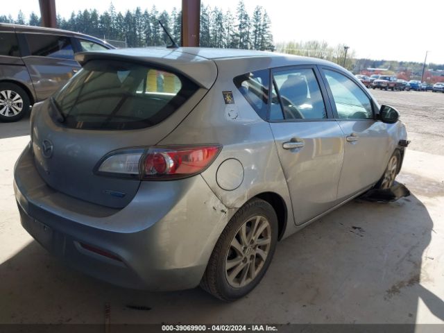 Photo 3 VIN: JM1BL1L83C1584044 - MAZDA MAZDA3 