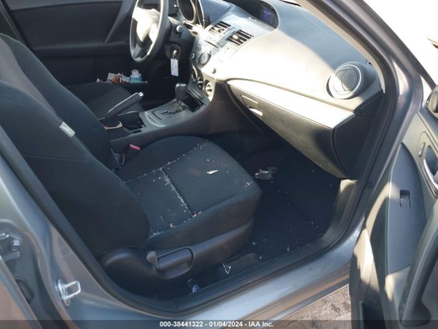 Photo 4 VIN: JM1BL1L84C1684136 - MAZDA MAZDA3 