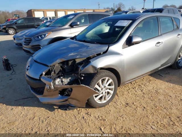 Photo 5 VIN: JM1BL1L84C1684136 - MAZDA MAZDA3 