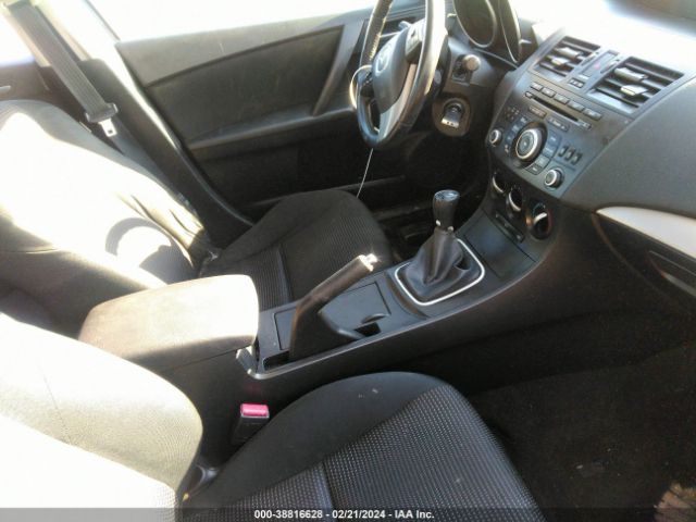 Photo 4 VIN: JM1BL1L86C1662980 - MAZDA MAZDA3 