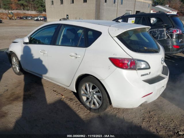 Photo 2 VIN: JM1BL1L86C1671422 - MAZDA MAZDA3 