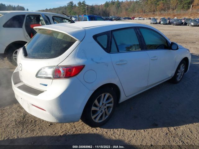 Photo 3 VIN: JM1BL1L86C1671422 - MAZDA MAZDA3 