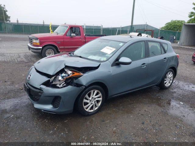 Photo 1 VIN: JM1BL1L86C1684381 - MAZDA MAZDA3 