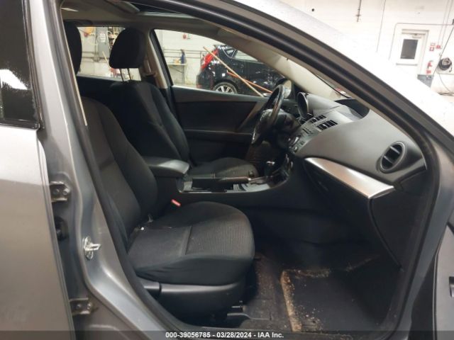 Photo 4 VIN: JM1BL1L86D1708549 - MAZDA MAZDA3 