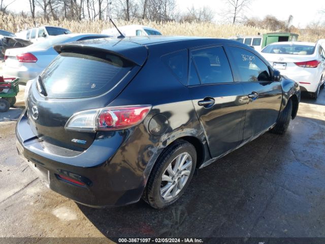 Photo 3 VIN: JM1BL1L87C1633911 - MAZDA MAZDA3 