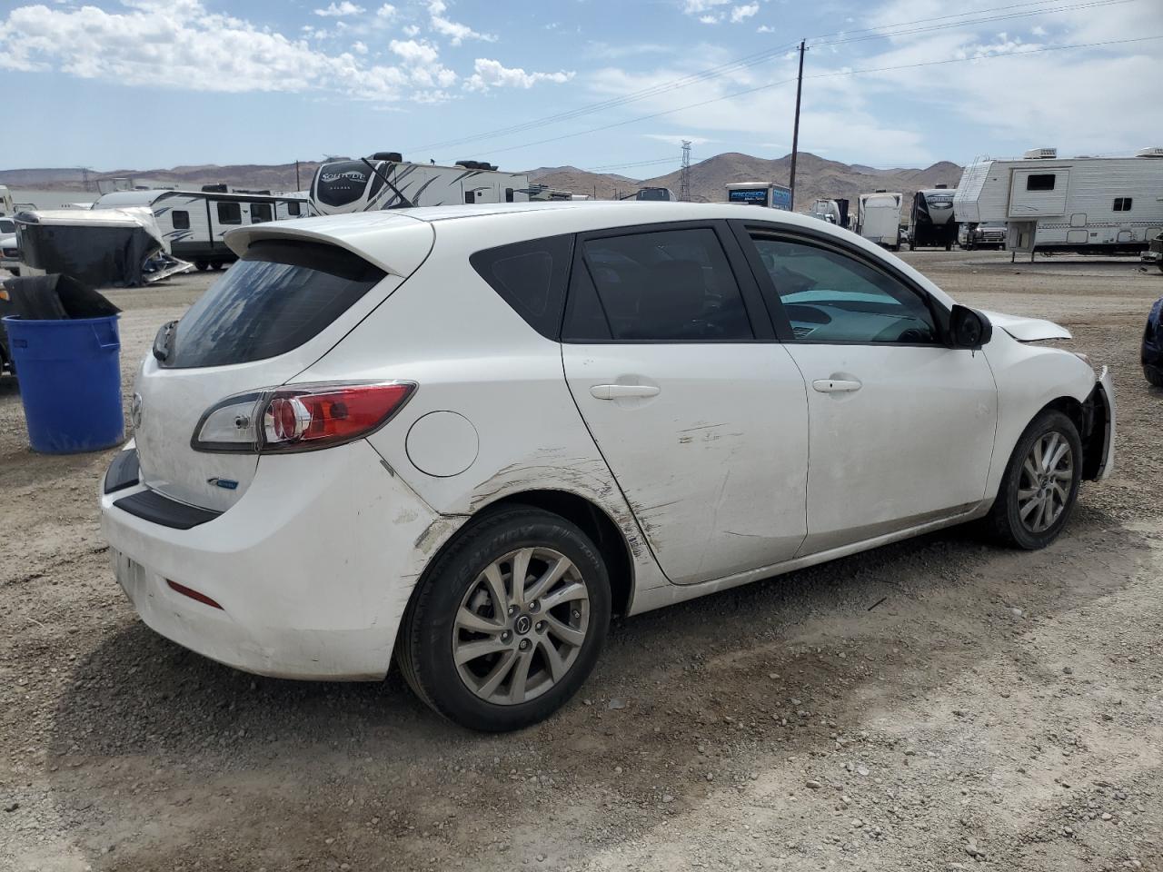 Photo 2 VIN: JM1BL1LPXD1799204 - MAZDA 3 