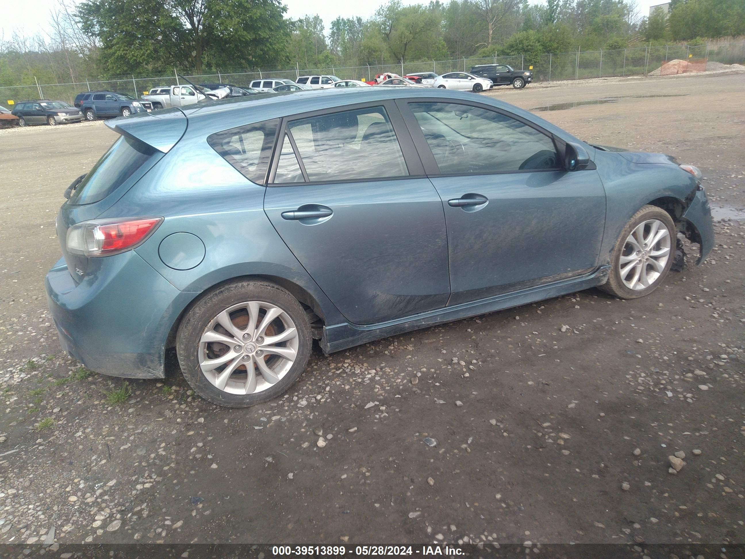 Photo 3 VIN: JM1BL1M56B1458084 - MAZDA 3 