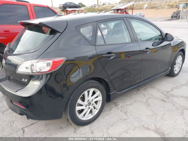 Photo 3 VIN: JM1BL1M5XB1378495 - MAZDA MAZDA3 