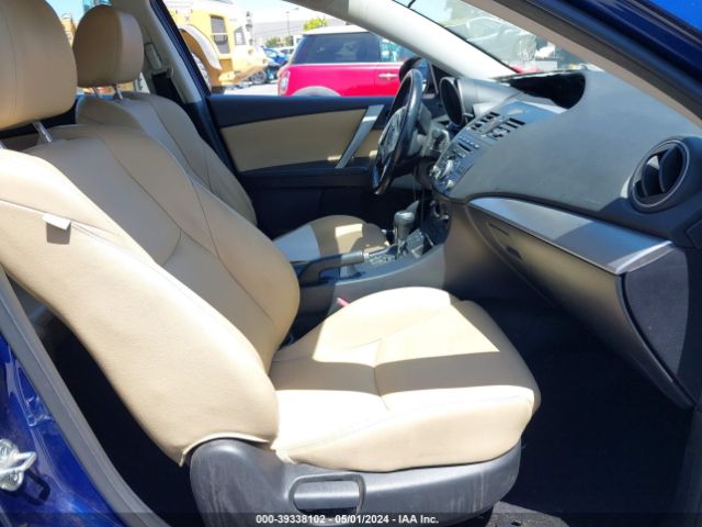 Photo 4 VIN: JM1BL1M80C1611330 - MAZDA MAZDA3 