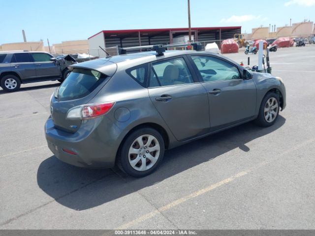 Photo 3 VIN: JM1BL1M81C1679829 - MAZDA MAZDA3 