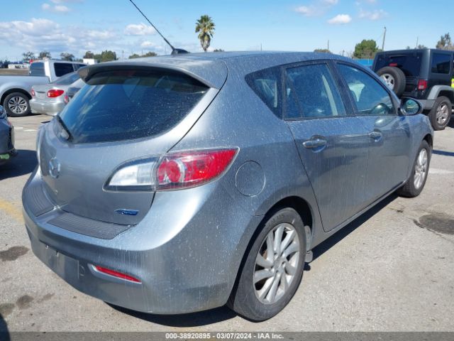 Photo 3 VIN: JM1BL1M87C1655616 - MAZDA MAZDA3 