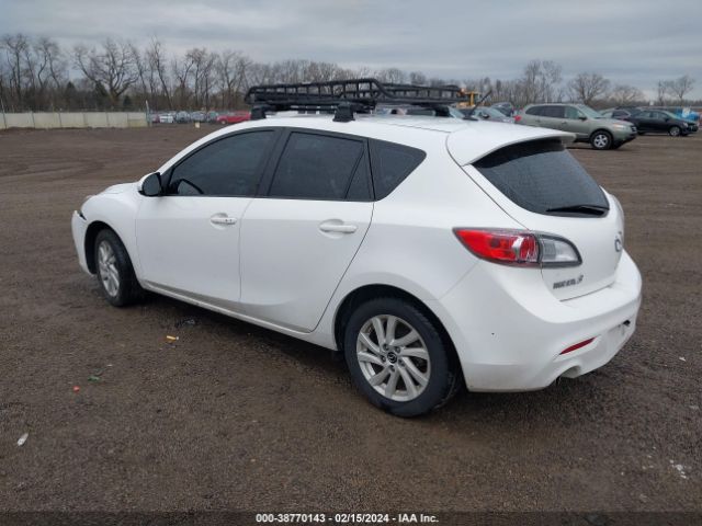 Photo 2 VIN: JM1BL1MP0D1840664 - MAZDA MAZDA3 