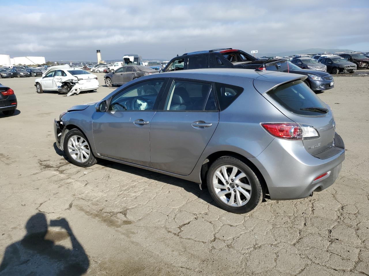 Photo 1 VIN: JM1BL1MP7D1794265 - MAZDA 3 