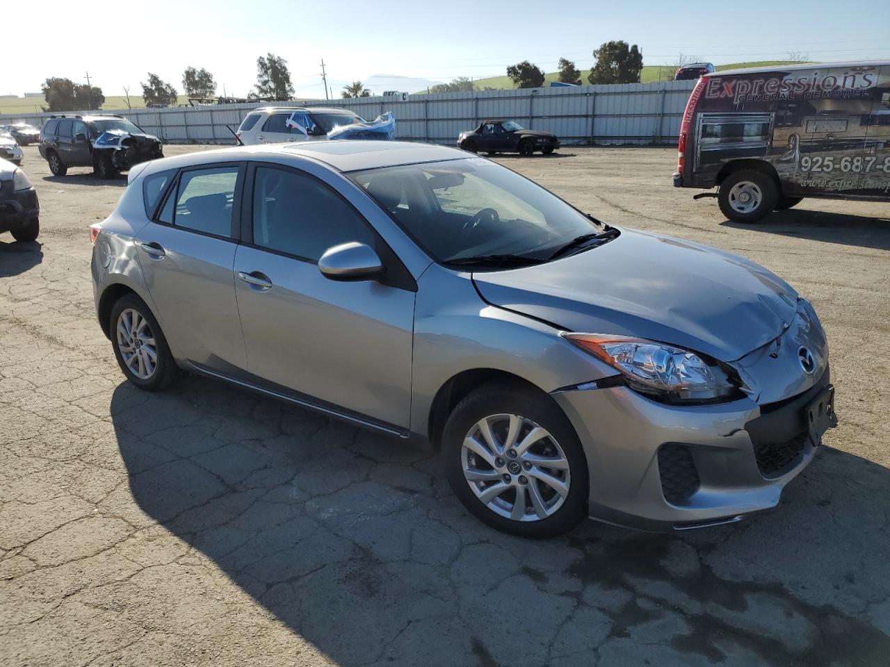 Photo 3 VIN: JM1BL1MP7D1794265 - MAZDA 3 