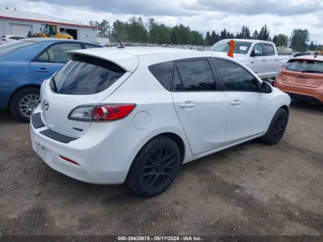 Photo 3 VIN: JM1BL1MP8D1739386 - MAZDA MAZDA3 