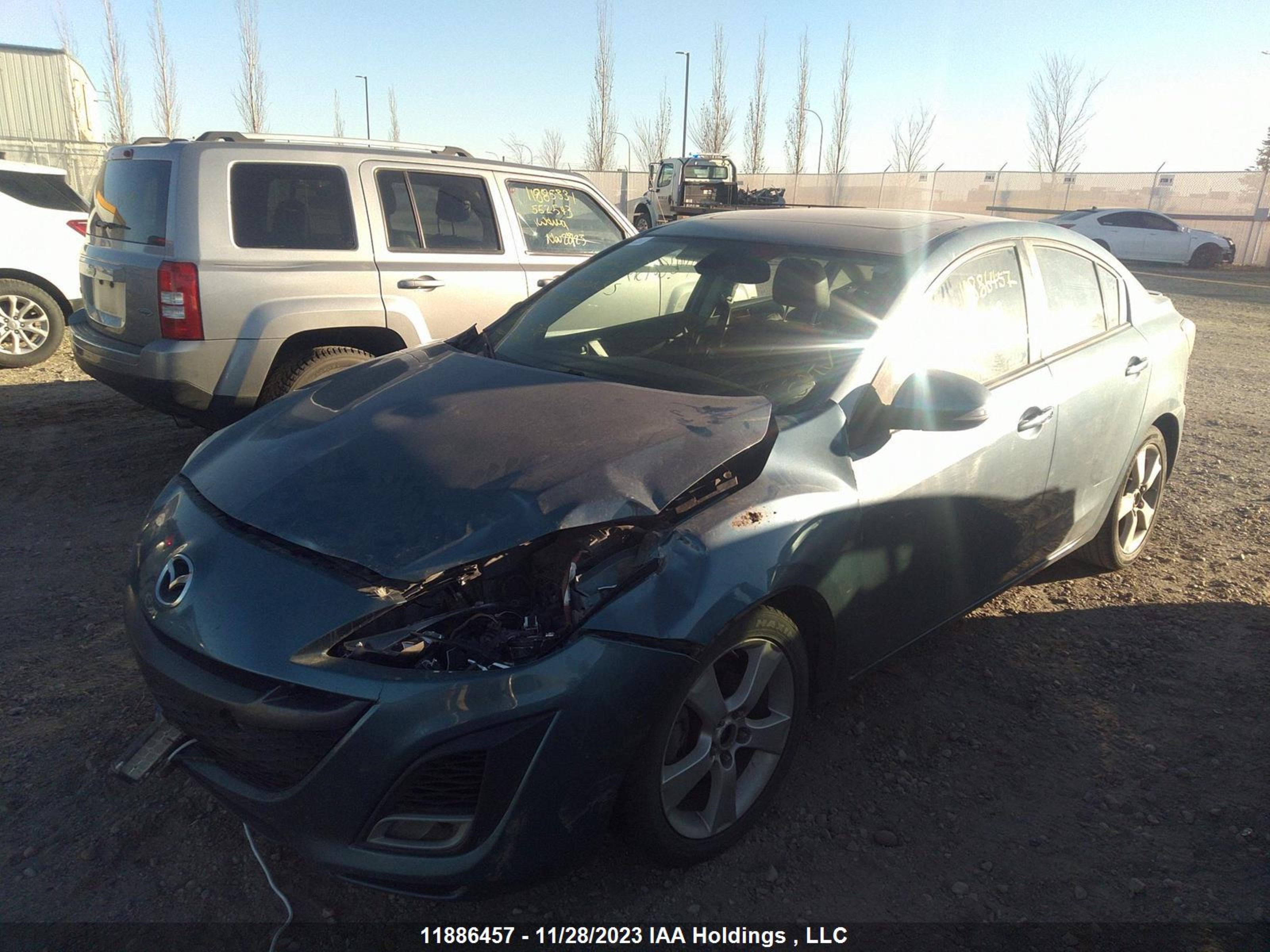 Photo 1 VIN: JM1BL1S55A1213570 - MAZDA 3 