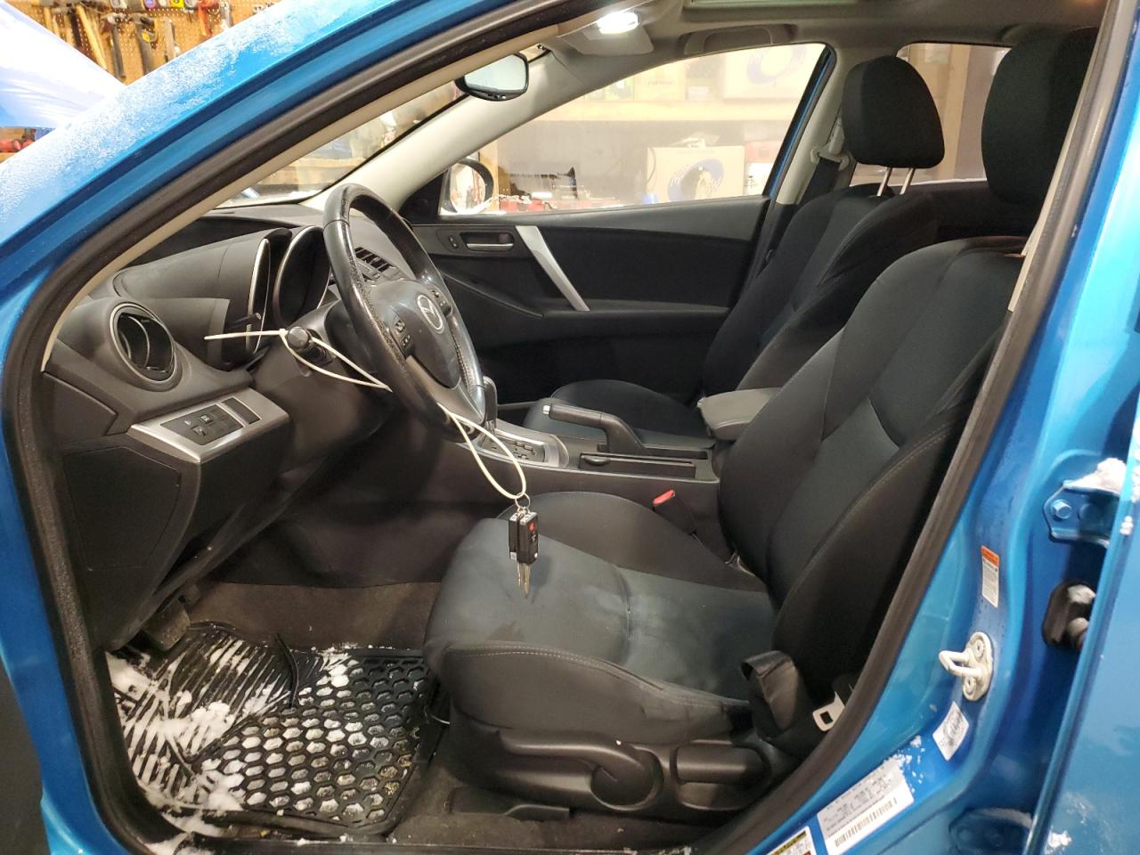 Photo 6 VIN: JM1BL1S56A1315993 - MAZDA 3 