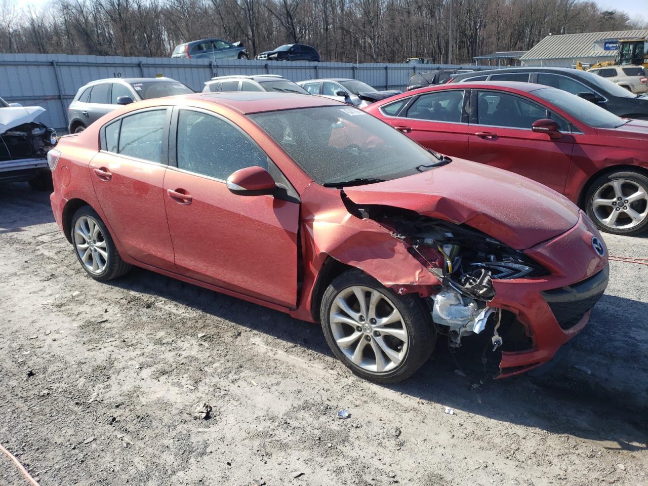 Photo 3 VIN: JM1BL1S6XA1148384 - MAZDA 3 