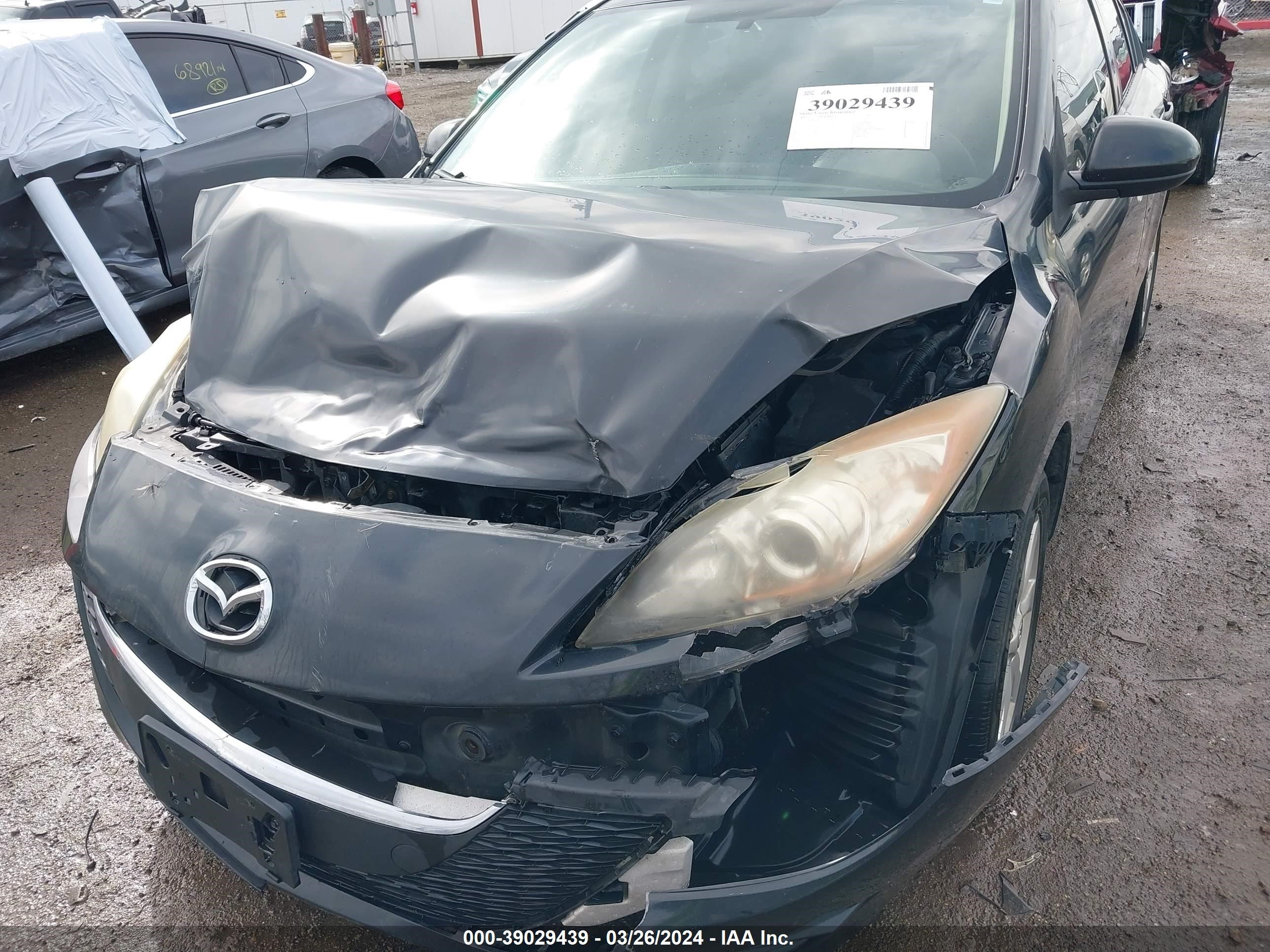 Photo 5 VIN: JM1BL1SF0A1164707 - MAZDA 3 