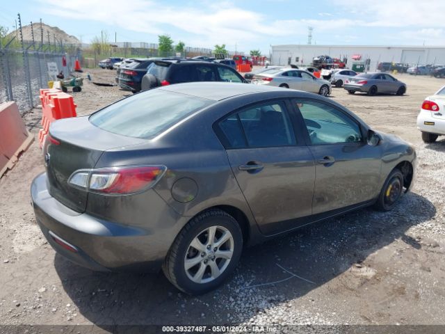 Photo 3 VIN: JM1BL1SF0A1194273 - MAZDA MAZDA3 