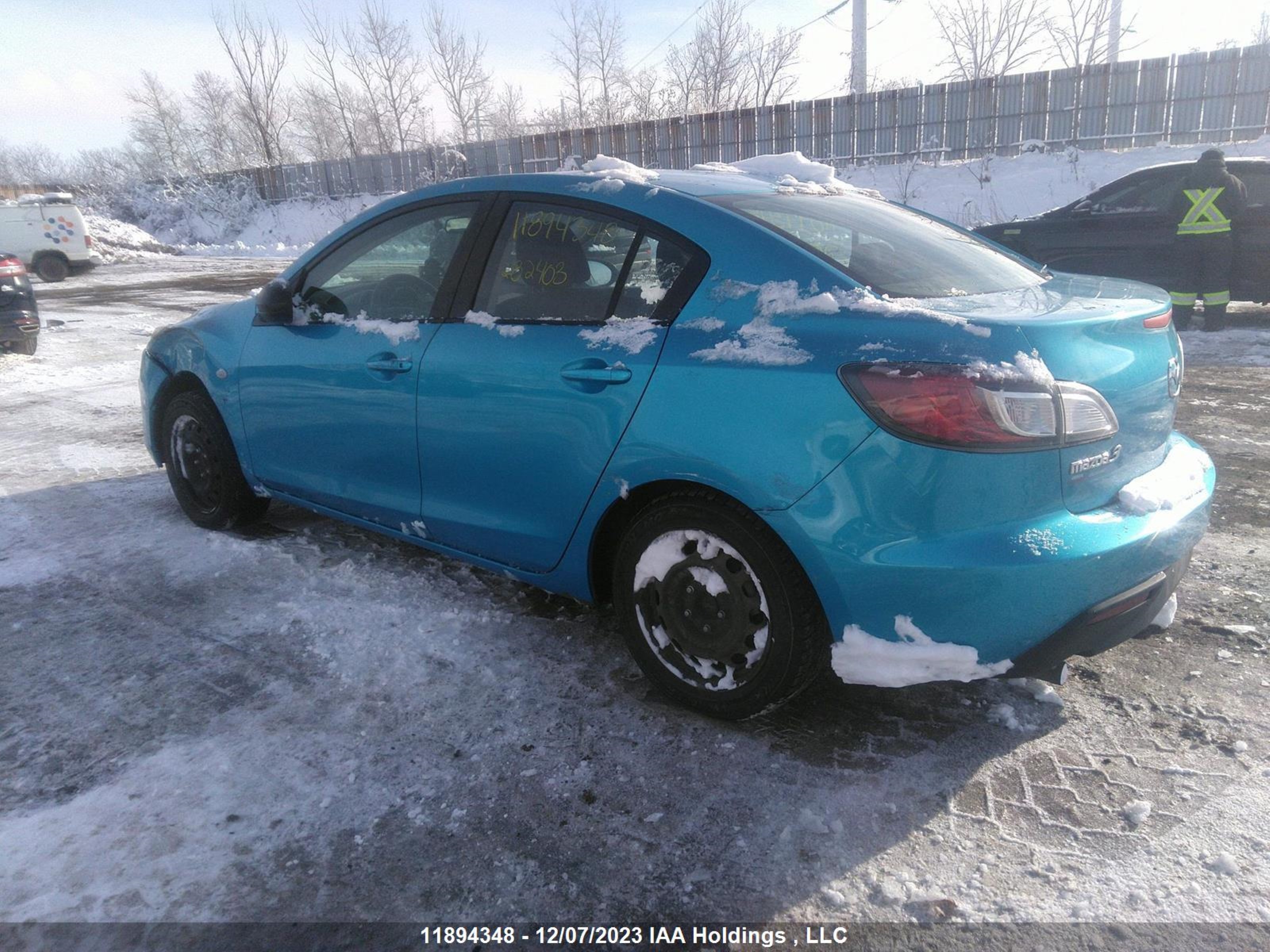 Photo 2 VIN: JM1BL1SF0A1282403 - MAZDA 3 