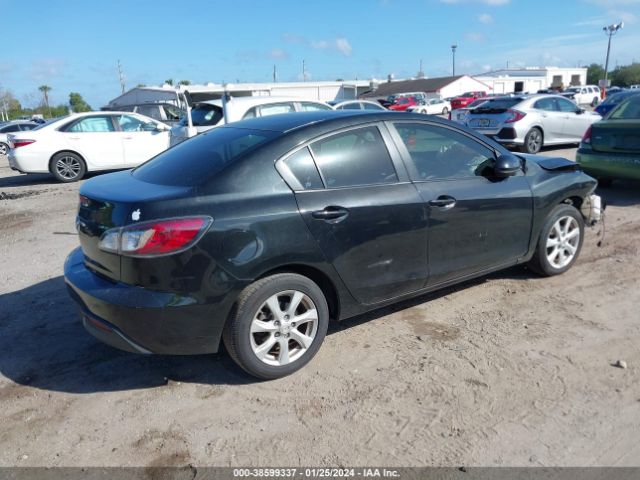 Photo 3 VIN: JM1BL1SF0A1332832 - MAZDA MAZDA3 