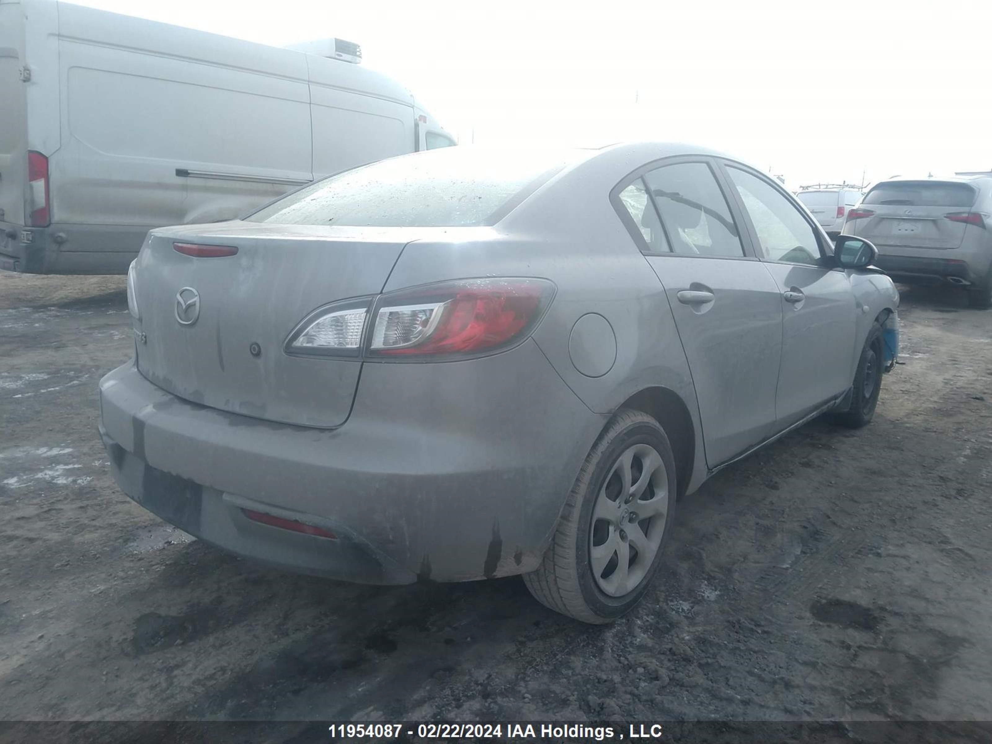 Photo 3 VIN: JM1BL1SF1A1309995 - MAZDA 3 