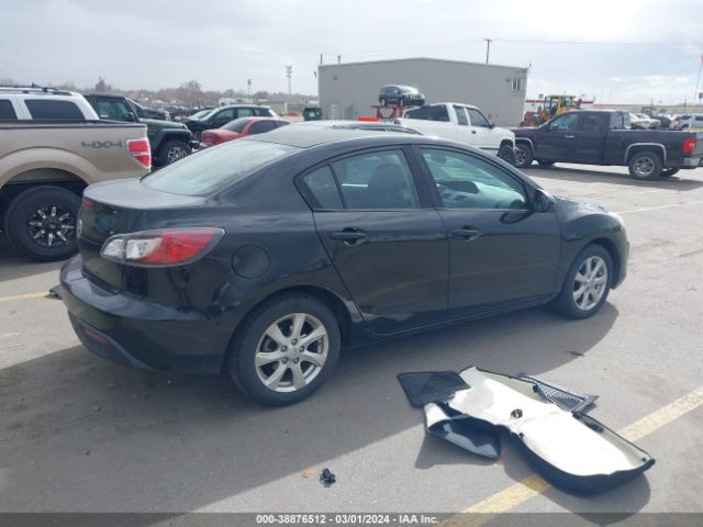 Photo 3 VIN: JM1BL1SF1A1329325 - MAZDA MAZDA3 