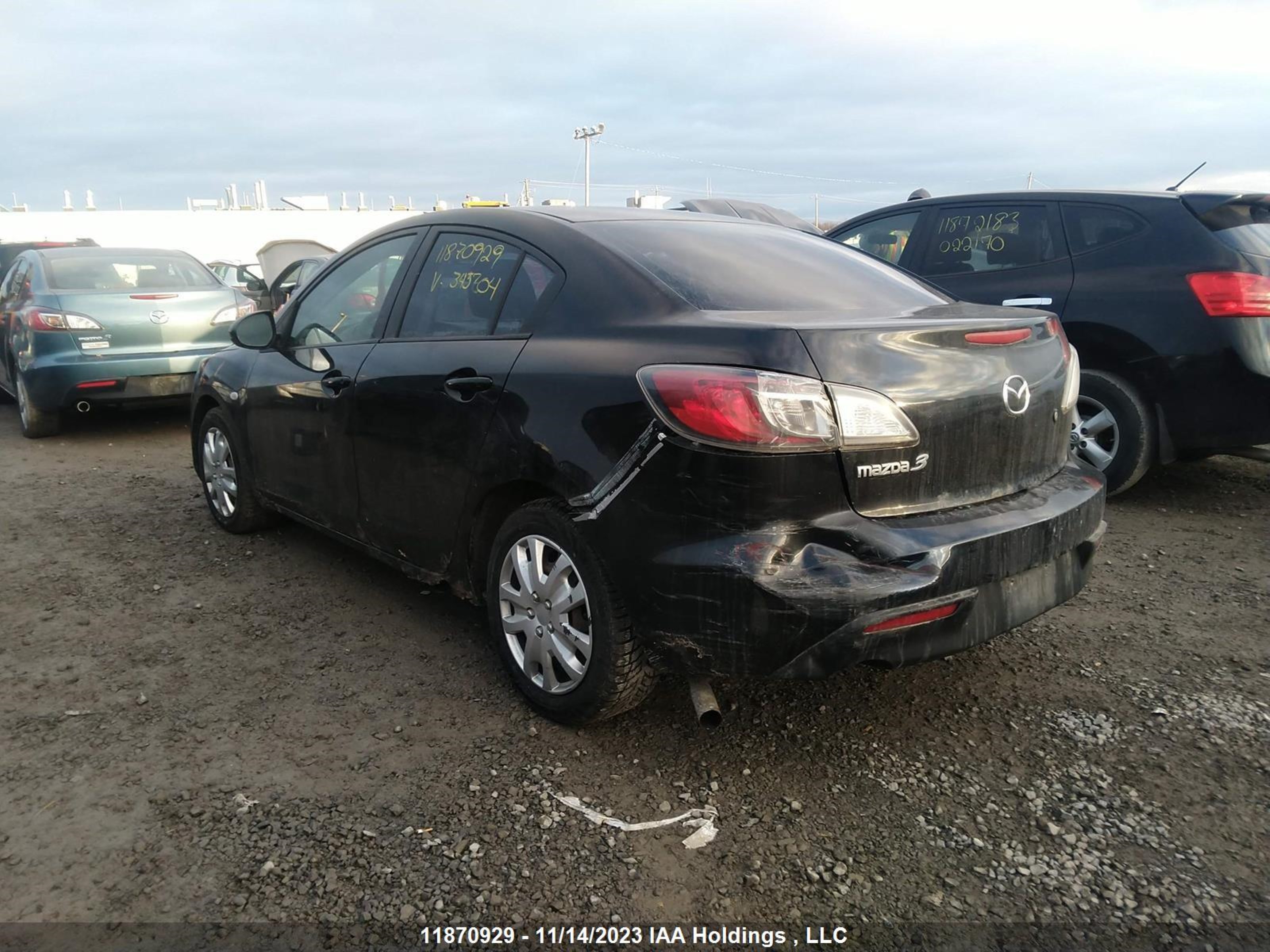 Photo 2 VIN: JM1BL1SF1A1345704 - MAZDA 3 