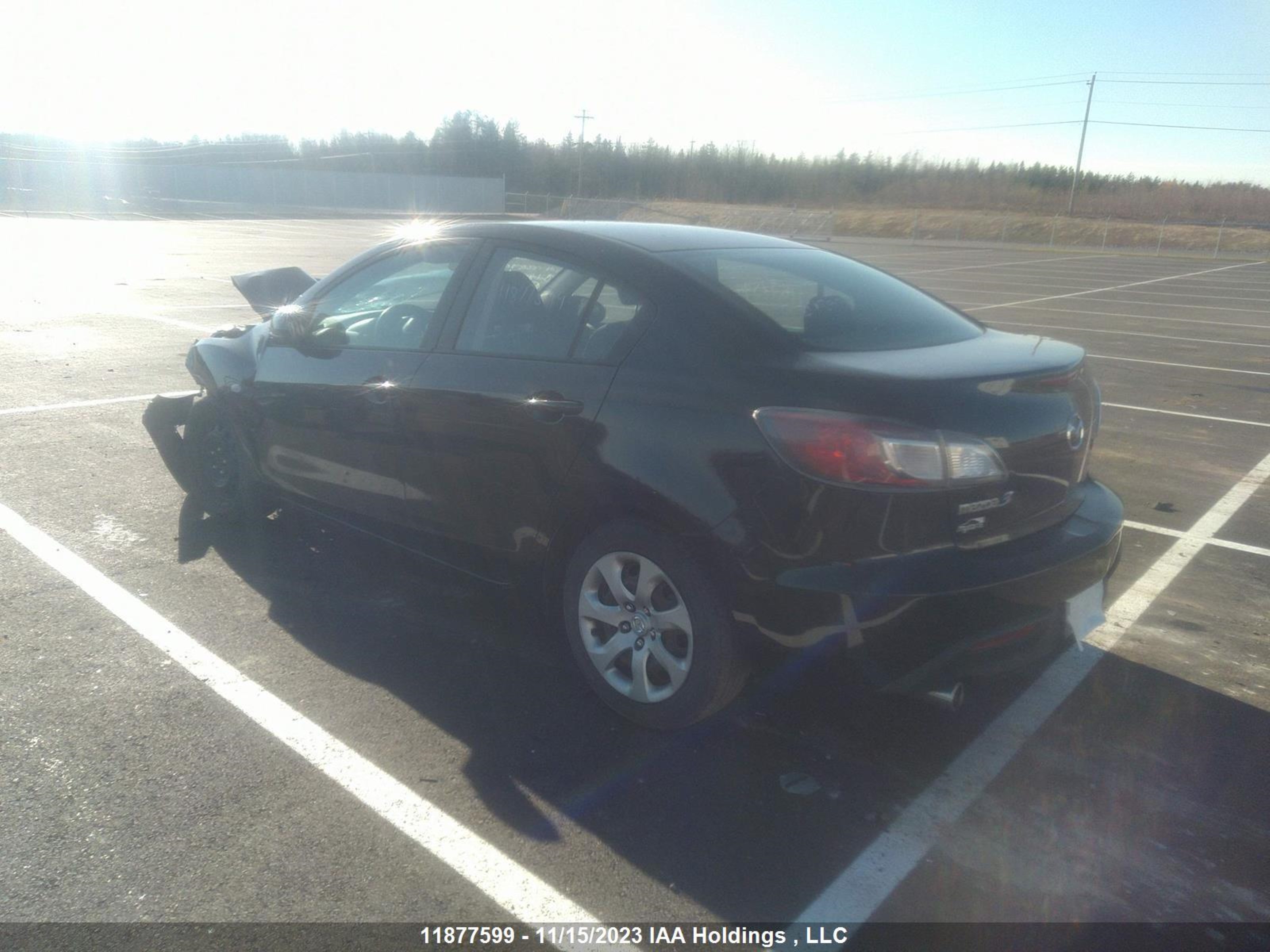 Photo 2 VIN: JM1BL1SF2A1133894 - MAZDA 3 