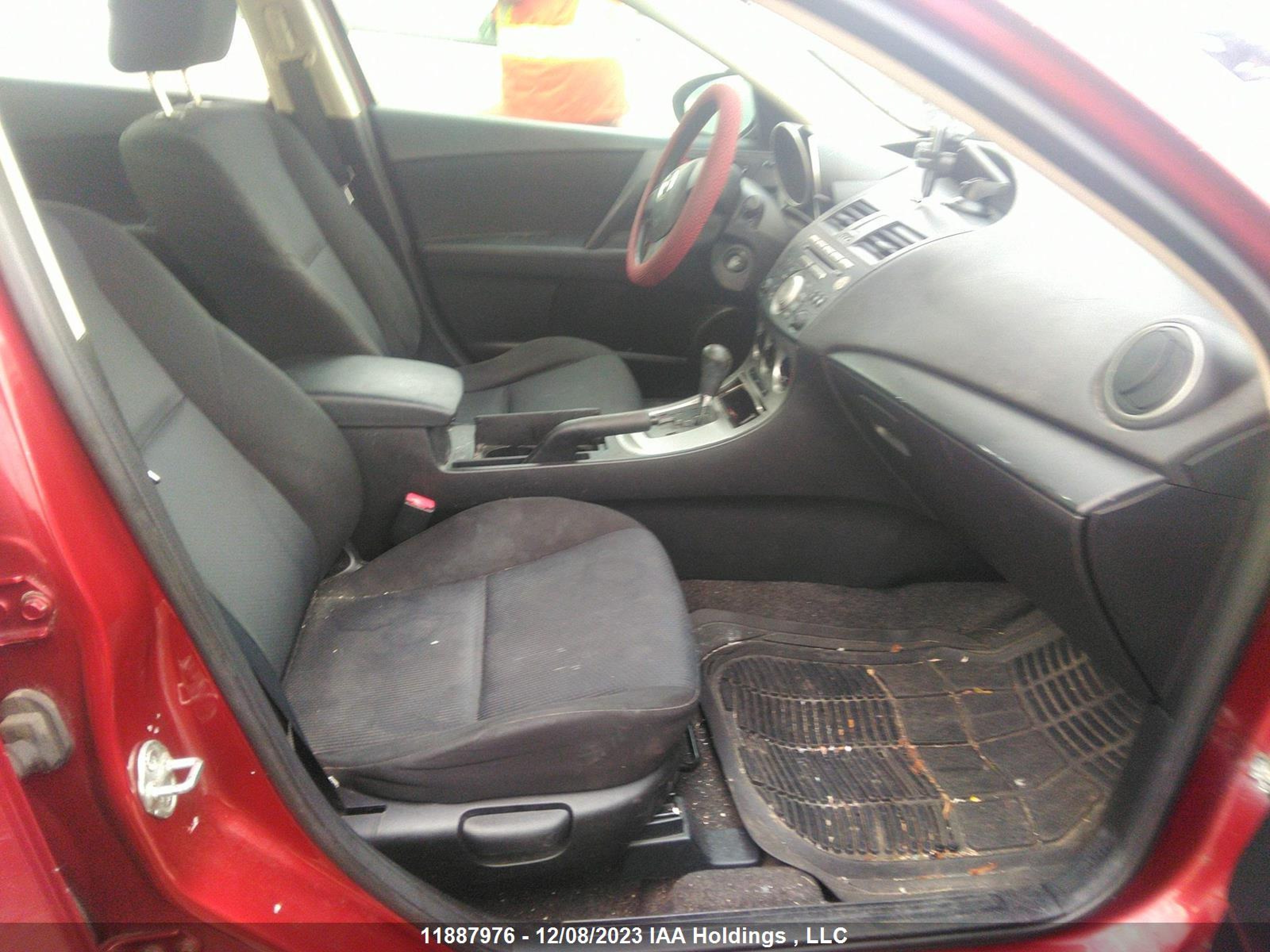 Photo 4 VIN: JM1BL1SF2A1351057 - MAZDA 3 