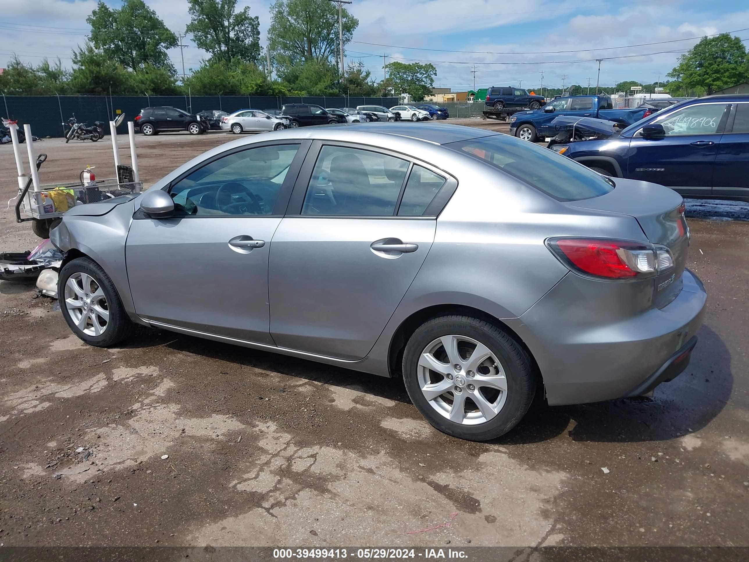 Photo 14 VIN: JM1BL1SF3A1102668 - MAZDA 3 