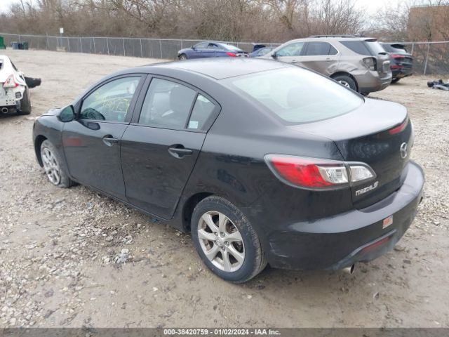 Photo 2 VIN: JM1BL1SF3A1212684 - MAZDA MAZDA3 