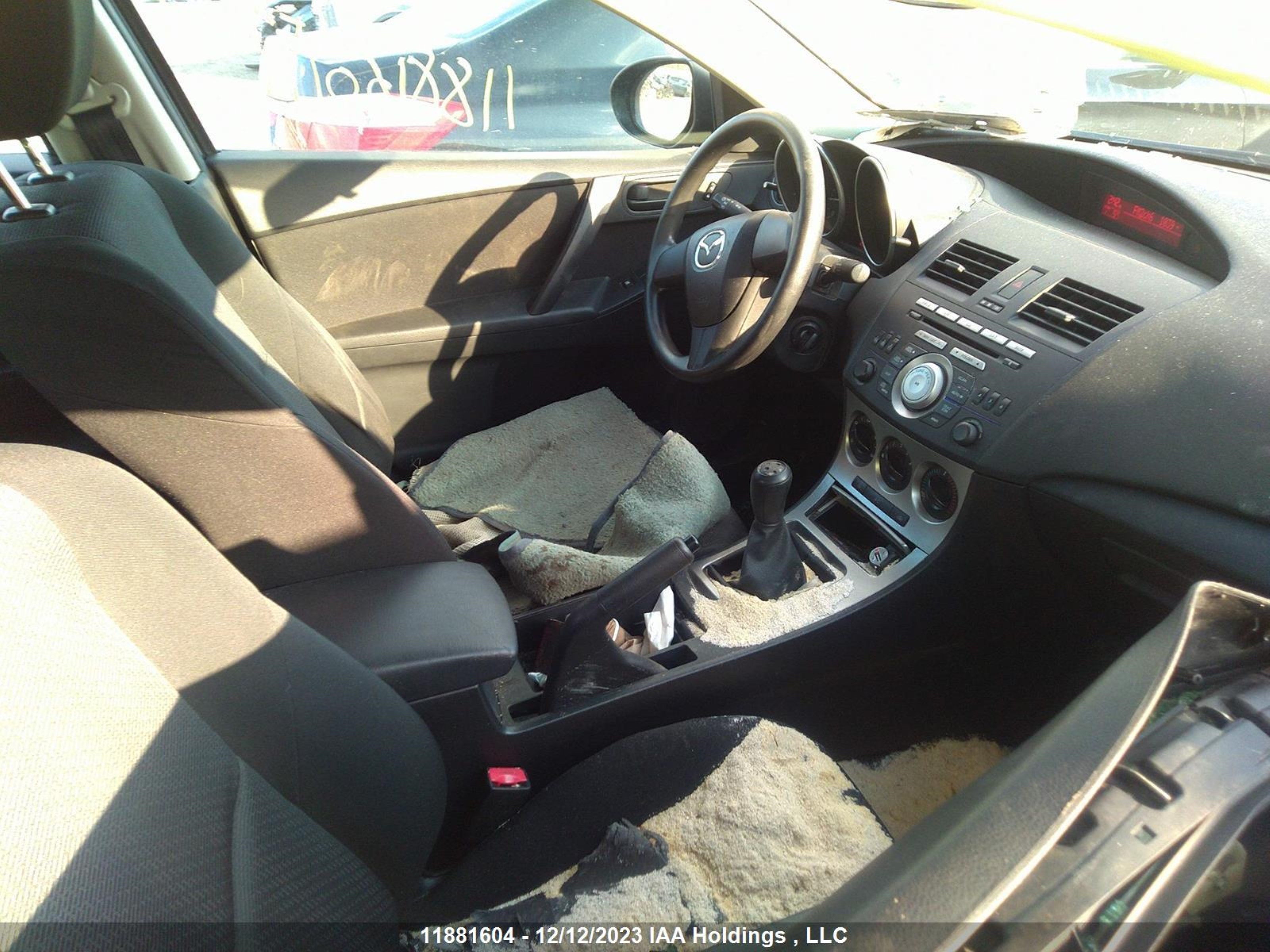 Photo 4 VIN: JM1BL1SF4A1112433 - MAZDA 3 