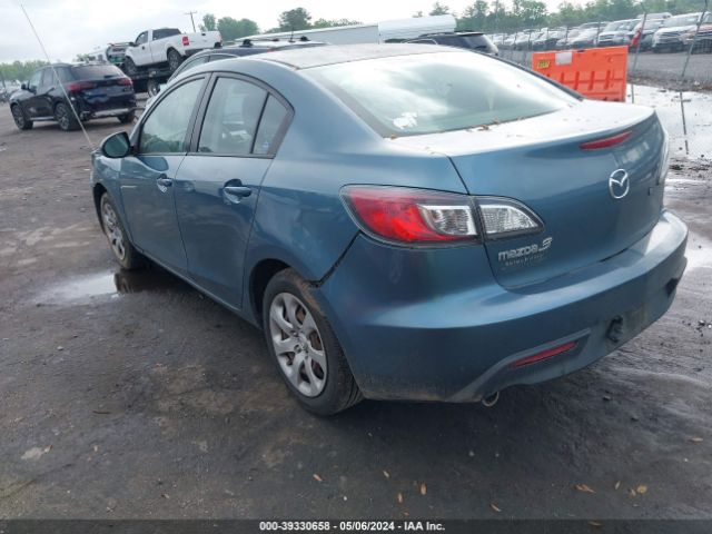 Photo 2 VIN: JM1BL1SF4A1233303 - MAZDA MAZDA3 