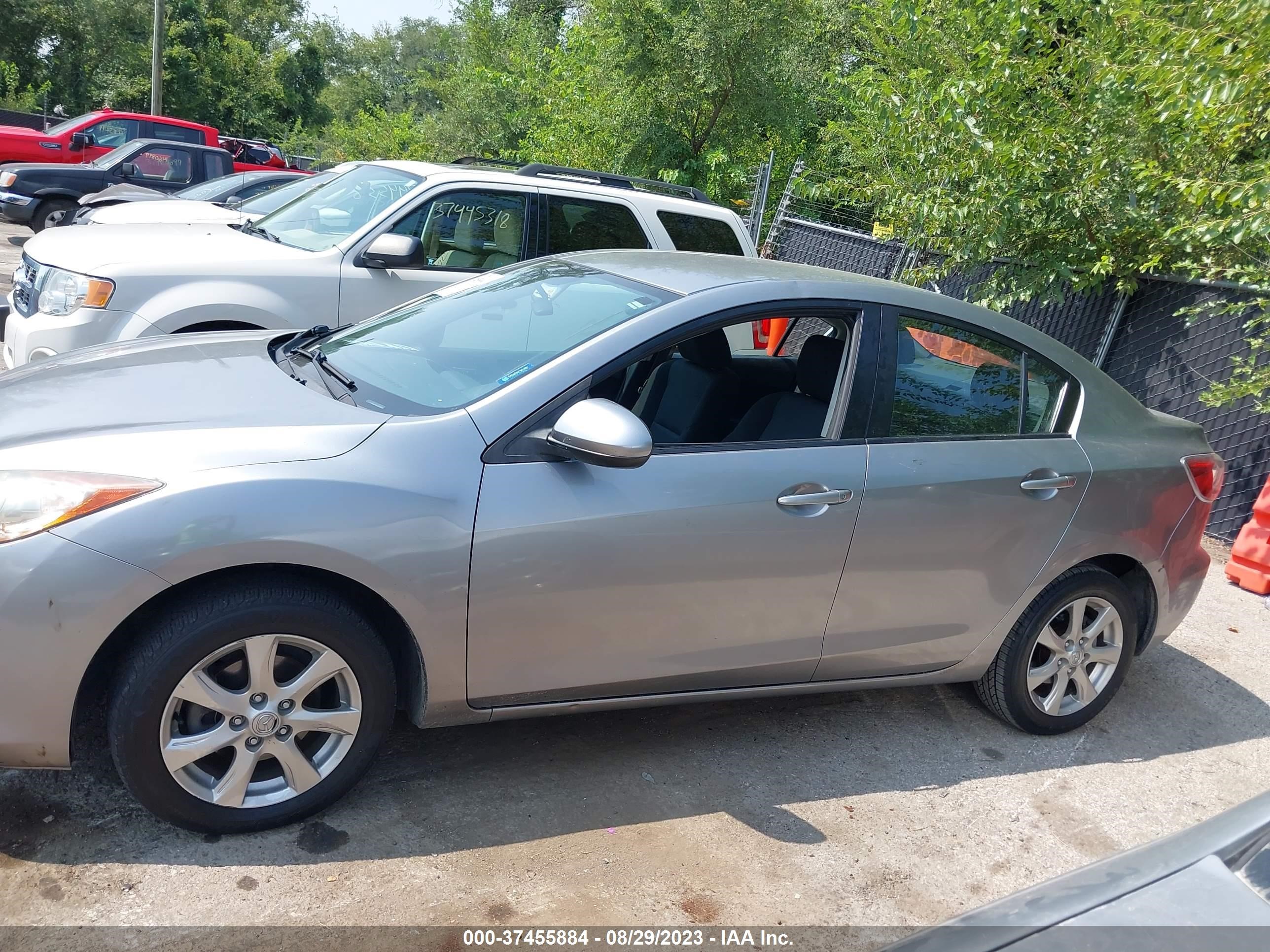 Photo 14 VIN: JM1BL1SF5A1216512 - MAZDA 3 