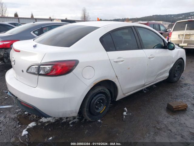 Photo 3 VIN: JM1BL1SF5A1241104 - MAZDA MAZDA3 