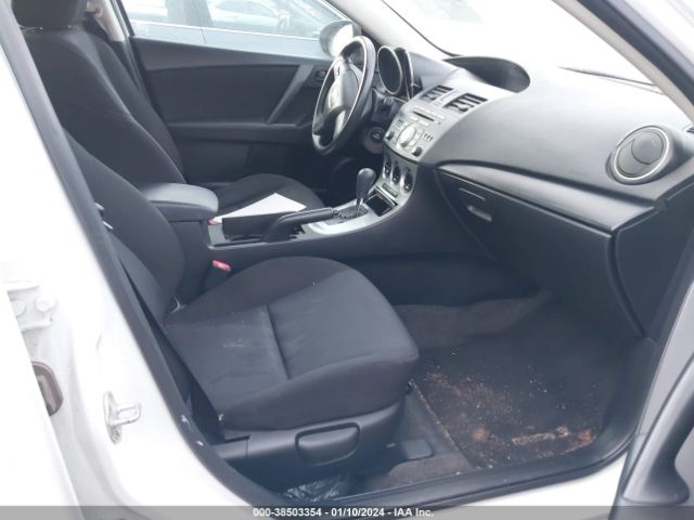 Photo 4 VIN: JM1BL1SF5A1241104 - MAZDA MAZDA3 