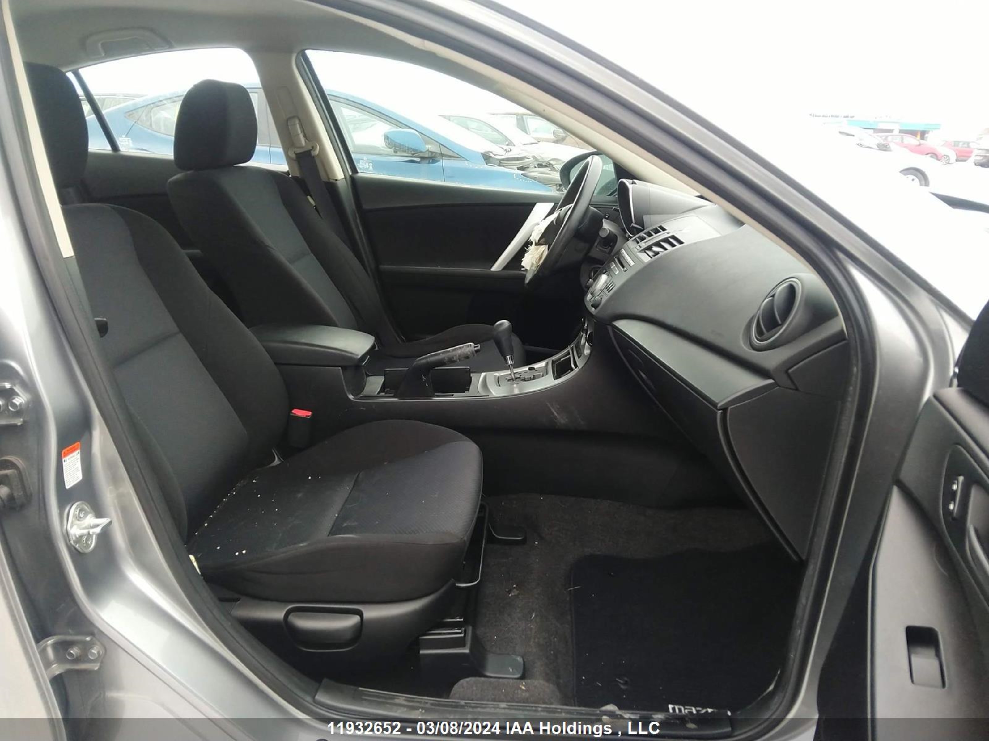 Photo 4 VIN: JM1BL1SF6A1240947 - MAZDA 3 