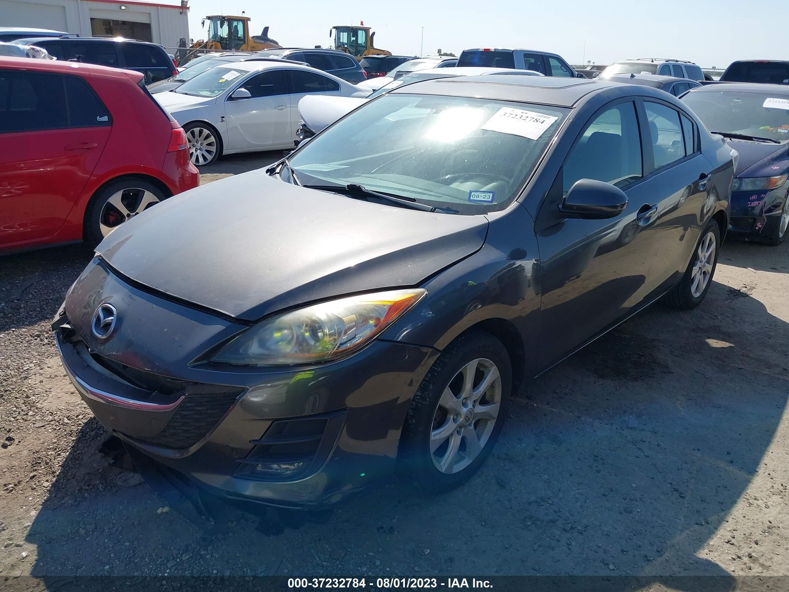 Photo 1 VIN: JM1BL1SF7A1174800 - MAZDA 3 