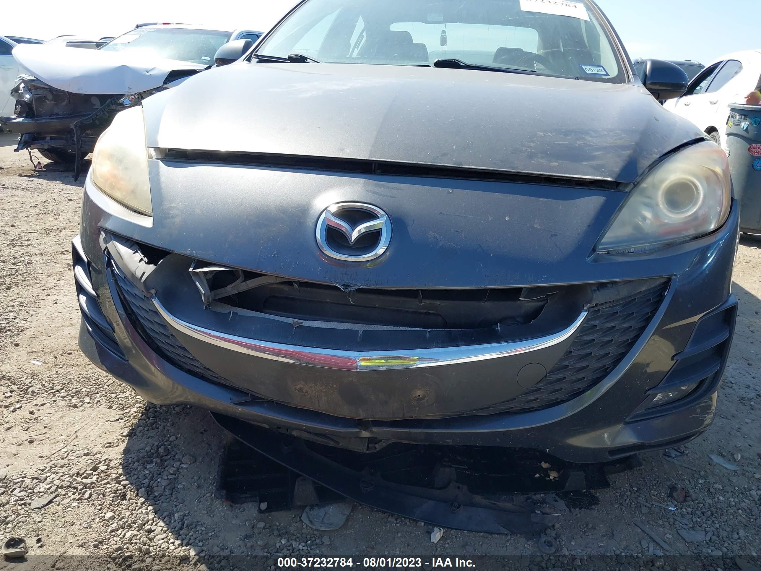 Photo 5 VIN: JM1BL1SF7A1174800 - MAZDA 3 