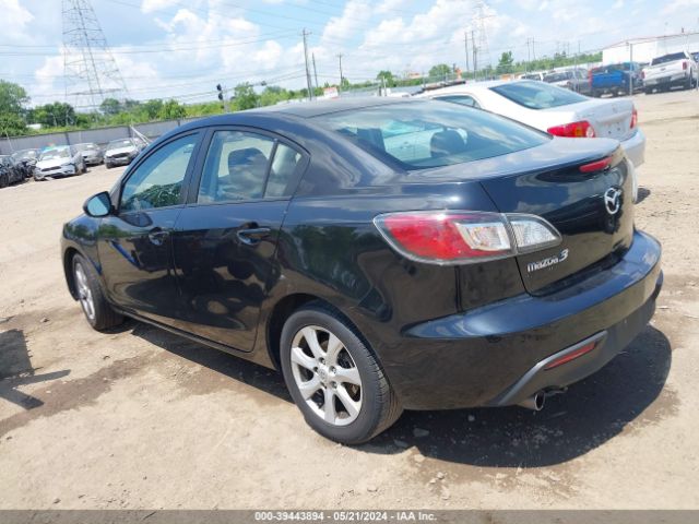 Photo 2 VIN: JM1BL1SF7A1289526 - MAZDA MAZDA3 