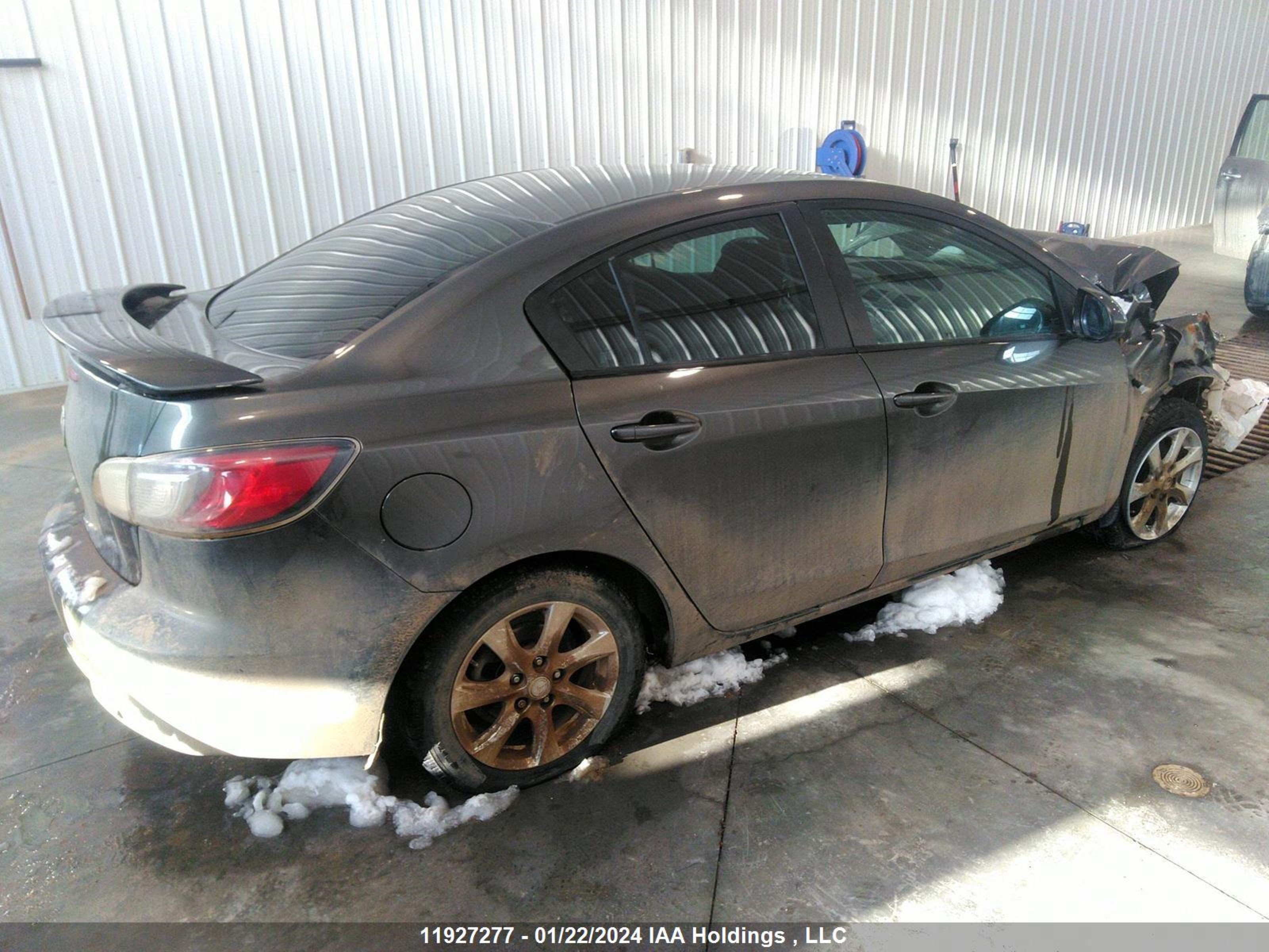 Photo 3 VIN: JM1BL1SF7A1323688 - MAZDA 3 