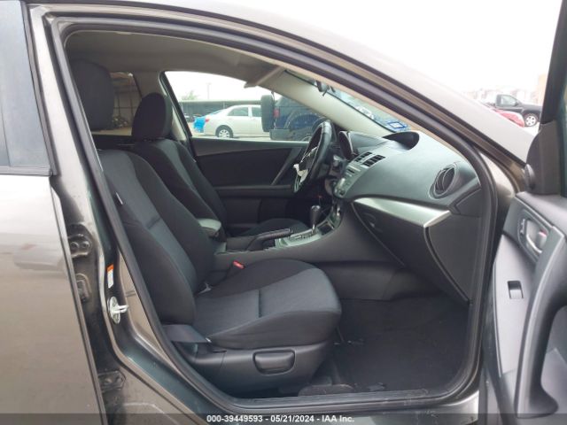 Photo 4 VIN: JM1BL1SF8A1125511 - MAZDA 3 