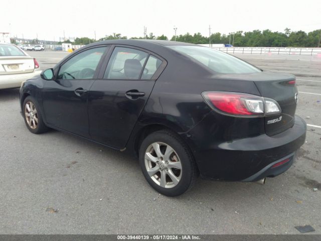 Photo 2 VIN: JM1BL1SF8A1201826 - MAZDA MAZDA3 